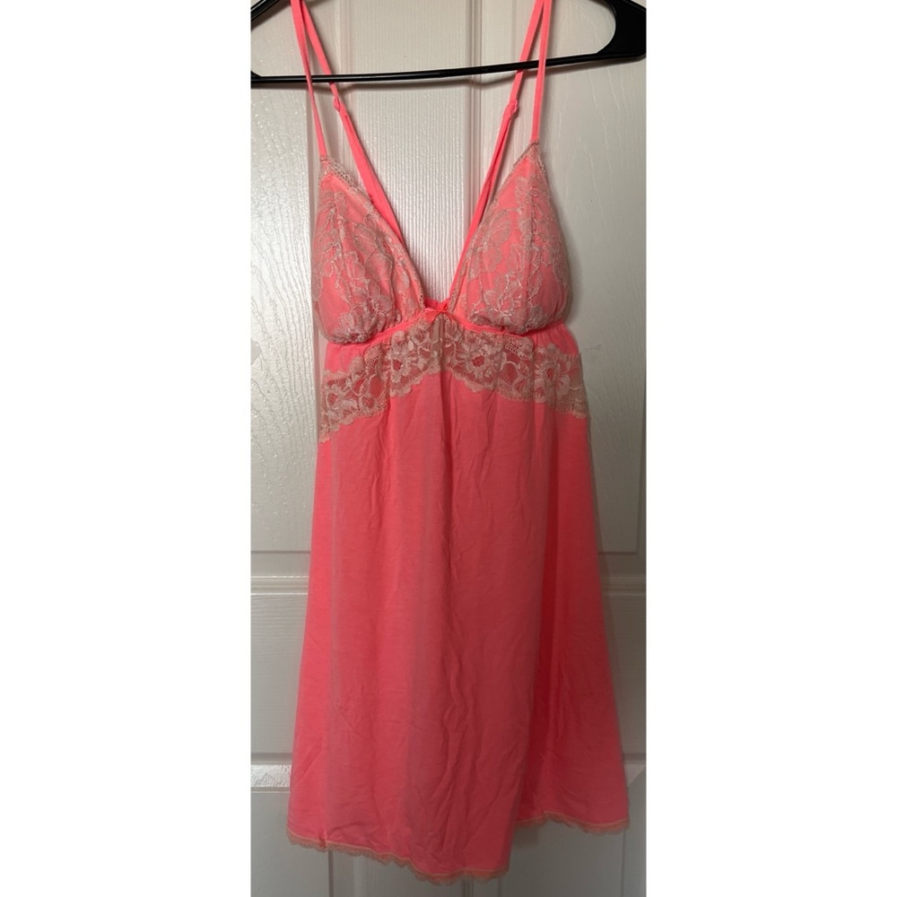 EUC Victoria's Secret Coral Lace Chemise